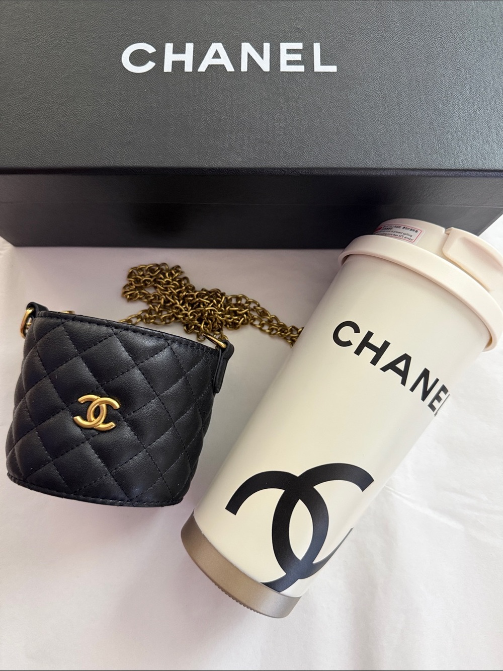 GWP Black Quilted Bottle carry Bag with Gold CC and Chain